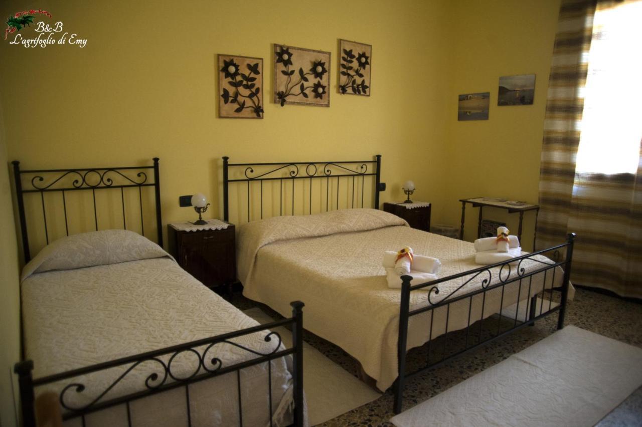 L'Agrifoglio Di Emy Bed and Breakfast Guspini Exteriör bild