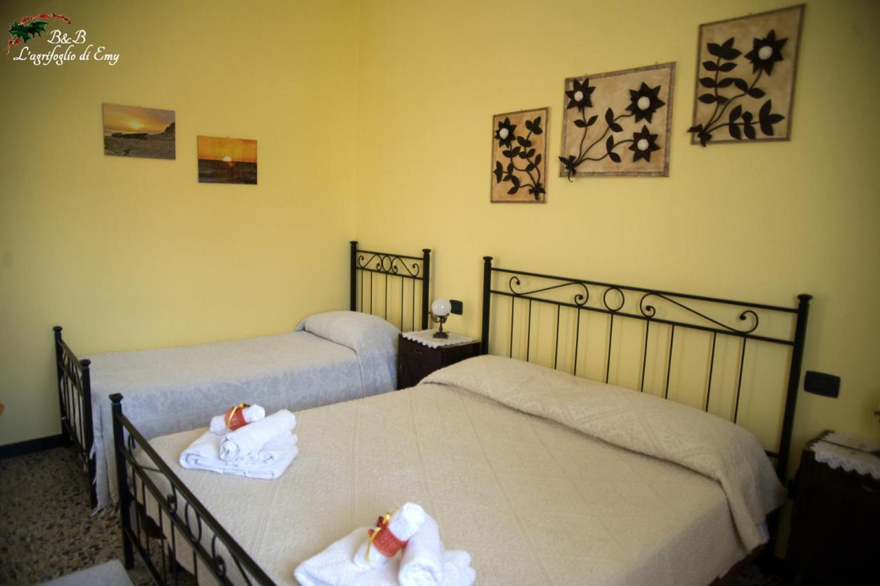 L'Agrifoglio Di Emy Bed and Breakfast Guspini Exteriör bild
