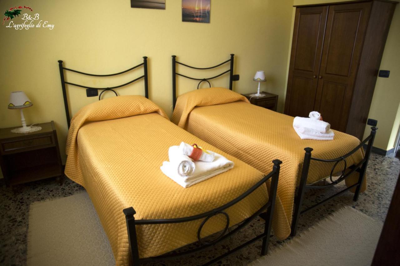 L'Agrifoglio Di Emy Bed and Breakfast Guspini Exteriör bild