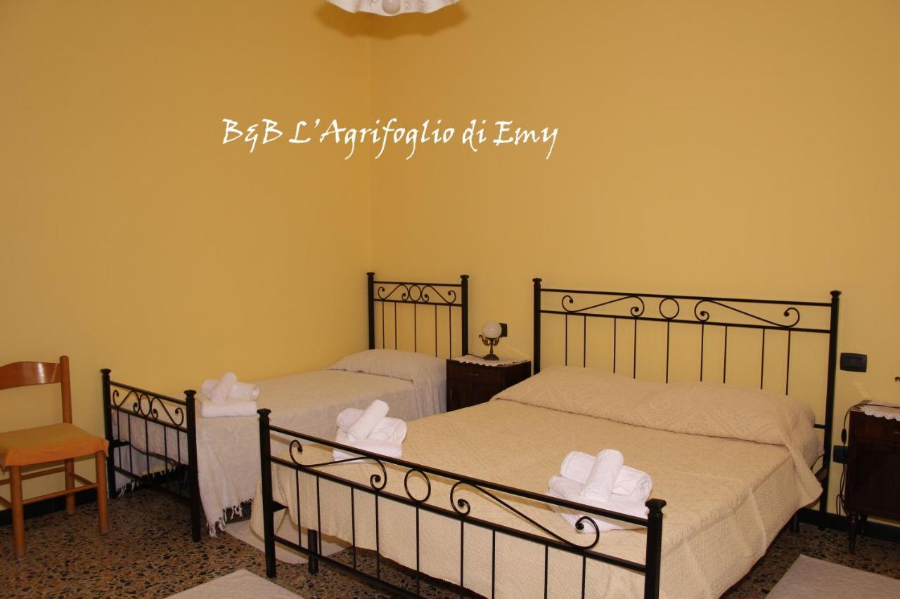 L'Agrifoglio Di Emy Bed and Breakfast Guspini Exteriör bild