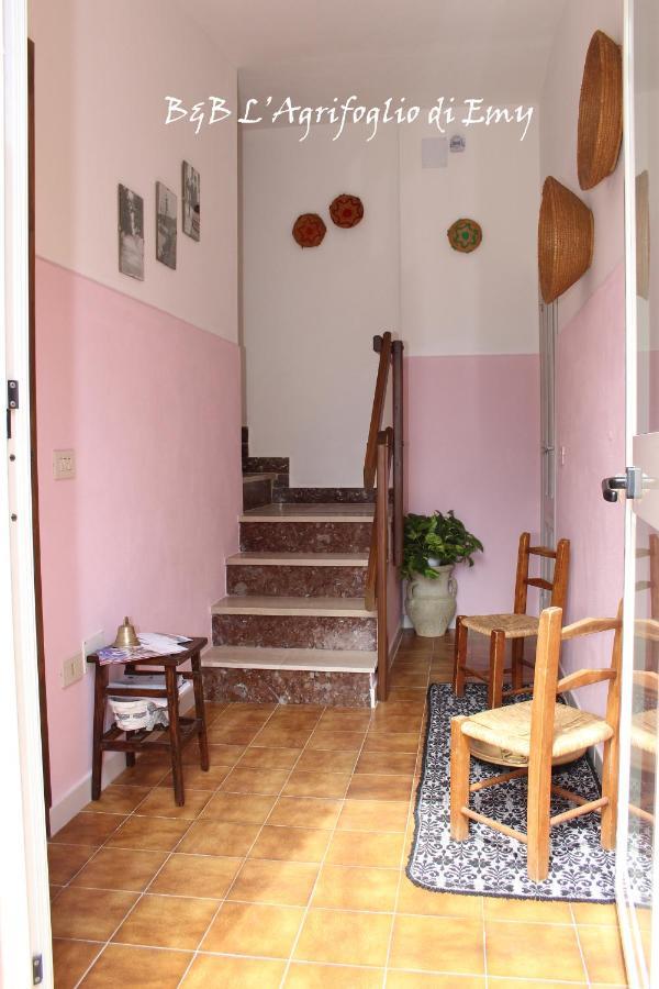L'Agrifoglio Di Emy Bed and Breakfast Guspini Exteriör bild
